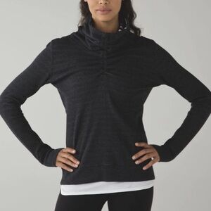 Lululemon Athletica In A Cinch Long Sleeve Pullover